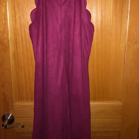 Cookie cutter sleeved dress - Picture 3 of 4